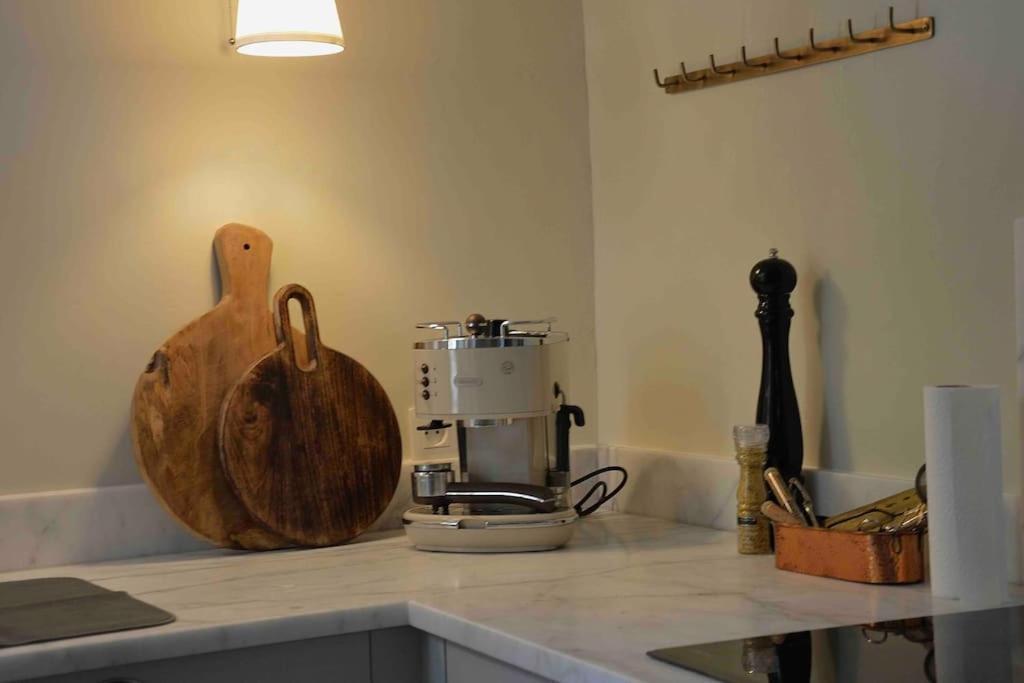 La Loge Familiale: 110M2, Place Rose Goudard, Ac LʼIsle-sur-la-Sorgue Esterno foto