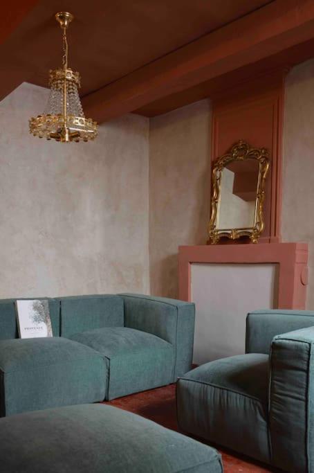 La Loge Familiale: 110M2, Place Rose Goudard, Ac LʼIsle-sur-la-Sorgue Esterno foto